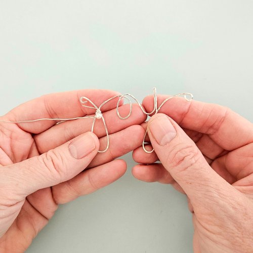 Margot Potter's Write On Necklace - , Contemporary Wire Jewelry, Wire Wrapping, Wrapping, Wire Wrapping Jewelry, Design, Add a pearl to the wire.